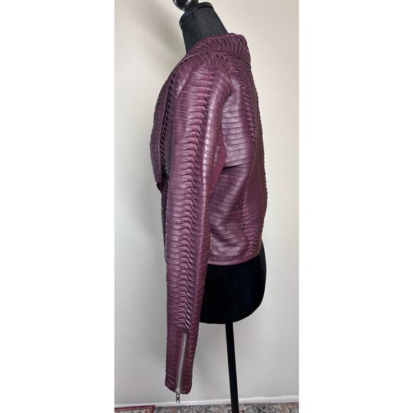 C. Luce Women's Textured Faux Leather Jacket Size S Dark Red Burgundy Pleats - Picture 5 of 9